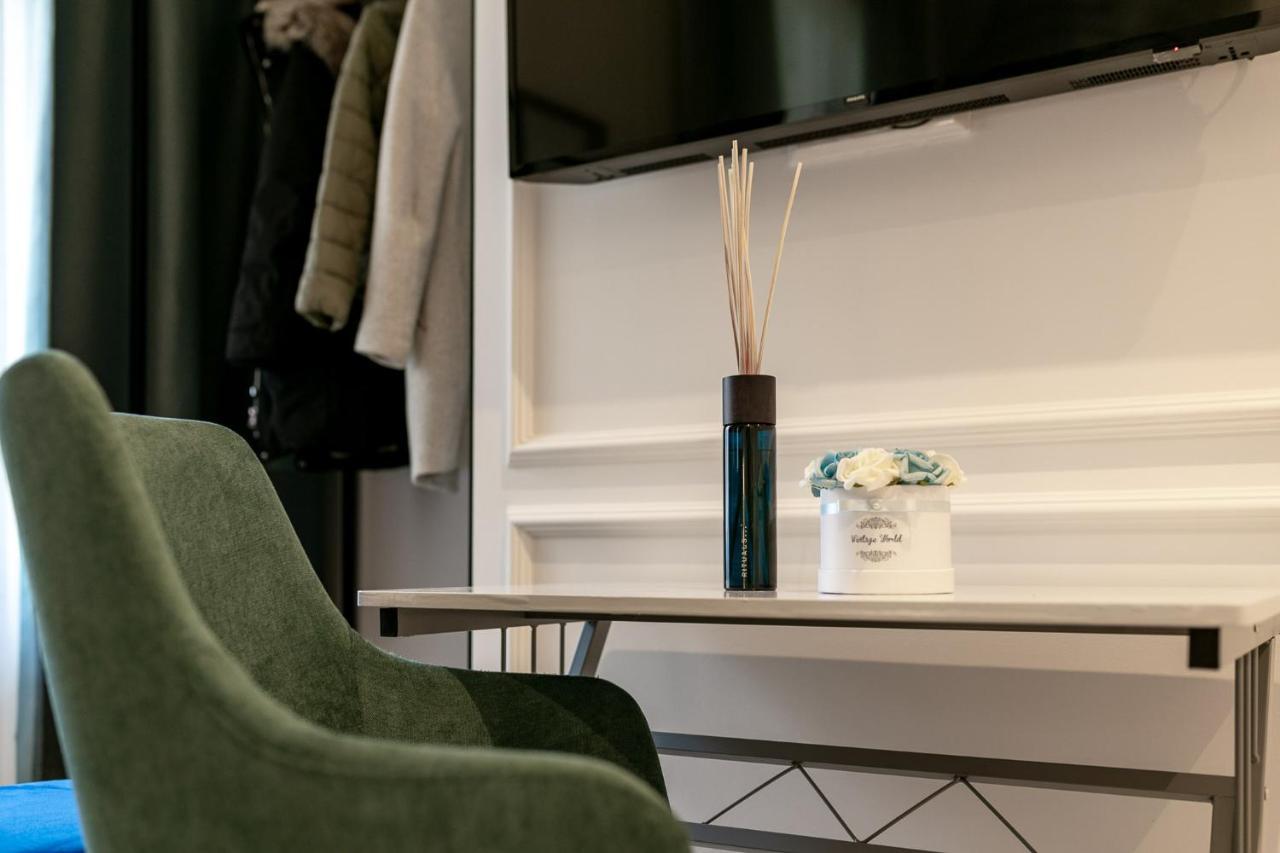 Catalog Boutique Rooms Debrecen Eksteriør bilde
